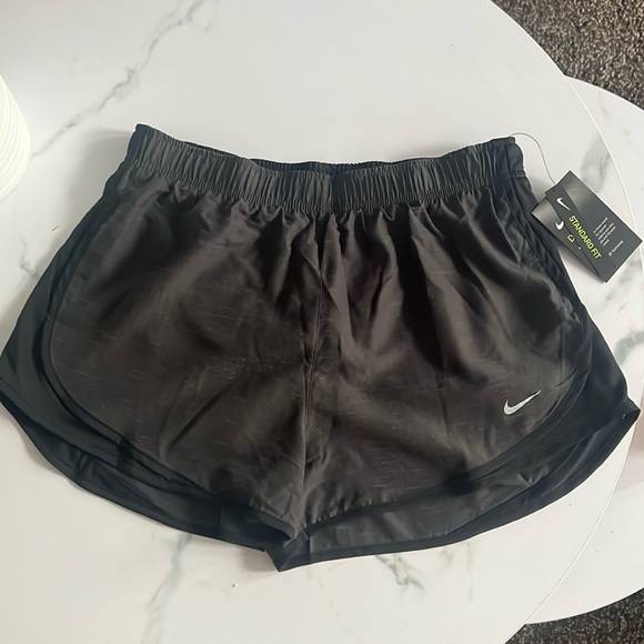 Women’s Nike Dry Fit Running Shorts - Picture 1 of 7